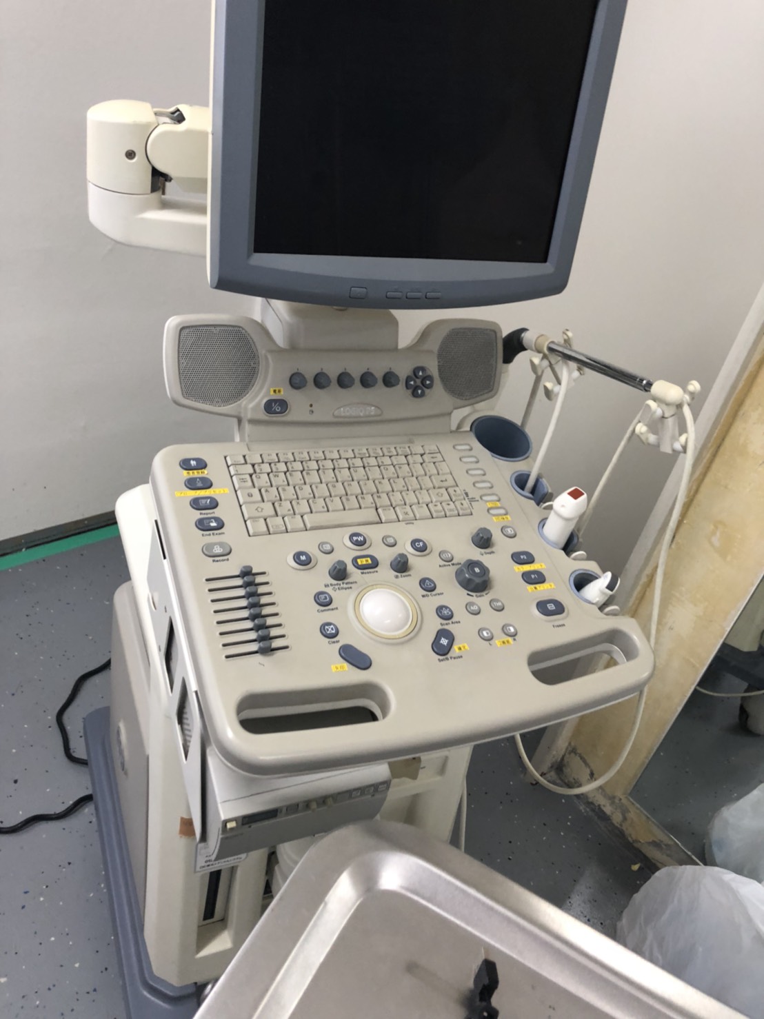 中古 GE Logiq P5 GEヘルスケア / 詳細不明/直接引き取り大歓迎 中古 GE Logiq P5 GEヘルスケア / 詳細不明/直接引き取り大歓迎